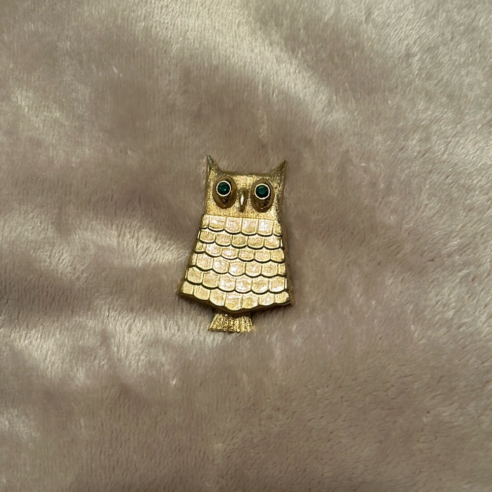 Brooch